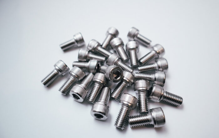 why stainless steel screws corrode